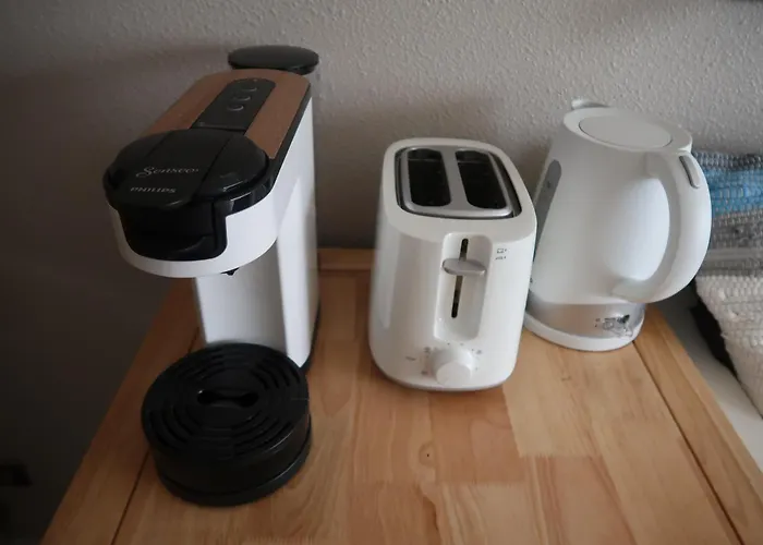 Belle Vue, Calme, Balcon Et Parking *