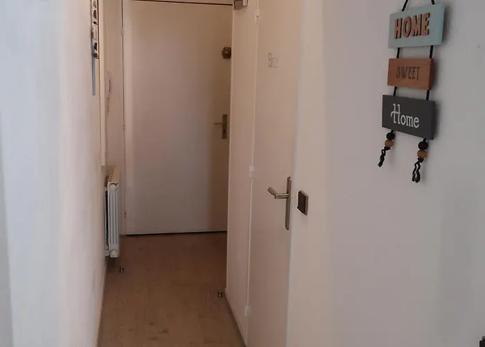 Belle Vue, Calme, Balcon Et Parking